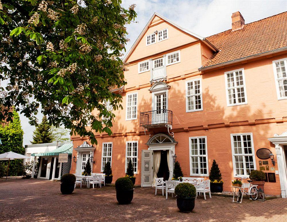 Althoff Hotel Fuerstenhof 첼레 외부 사진 The former post house
