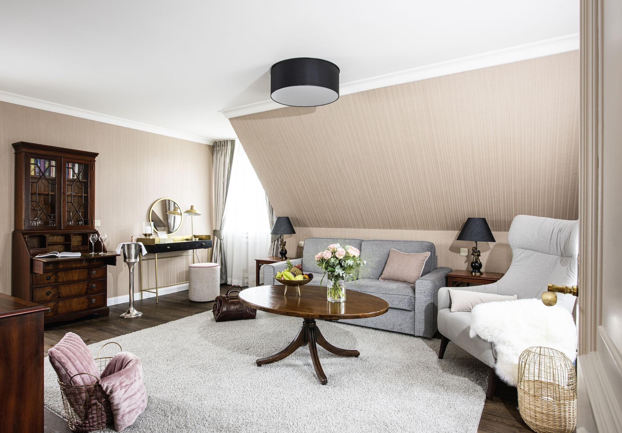Althoff Hotel Fuerstenhof 첼레 외부 사진 A living room