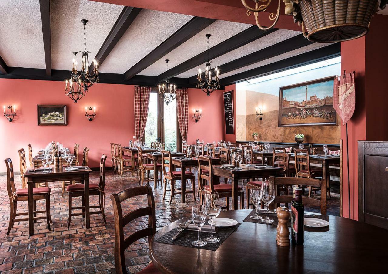 Althoff Hotel Fuerstenhof 첼레 외부 사진 Restaurant in the Hotel de la Poste